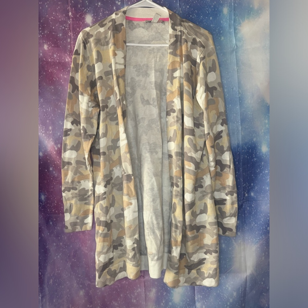 Isaac Mizrahi live camo cardigan 🛍
